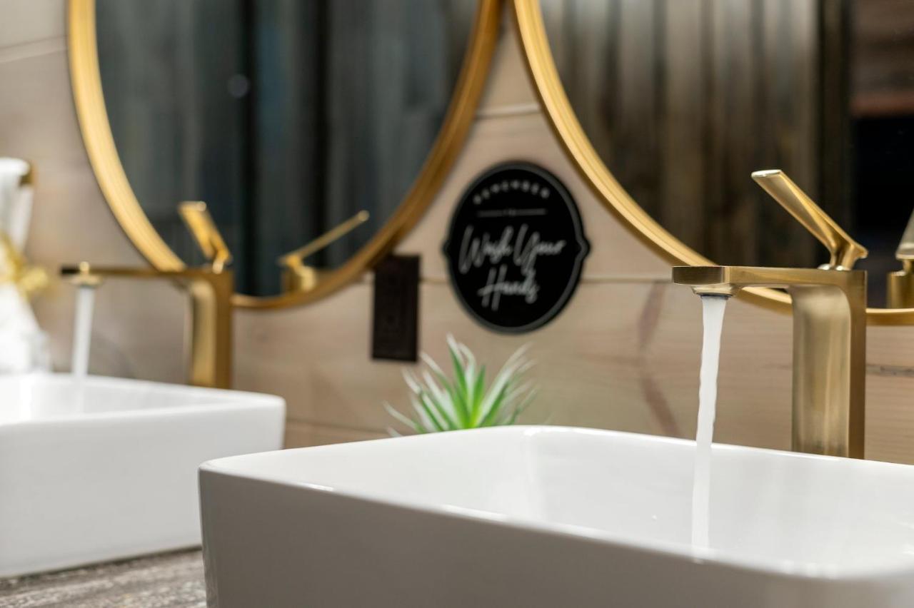 Unwind In Style! *New* Sip And Stay Hideaway ブロークン・ボウ エクステリア 写真